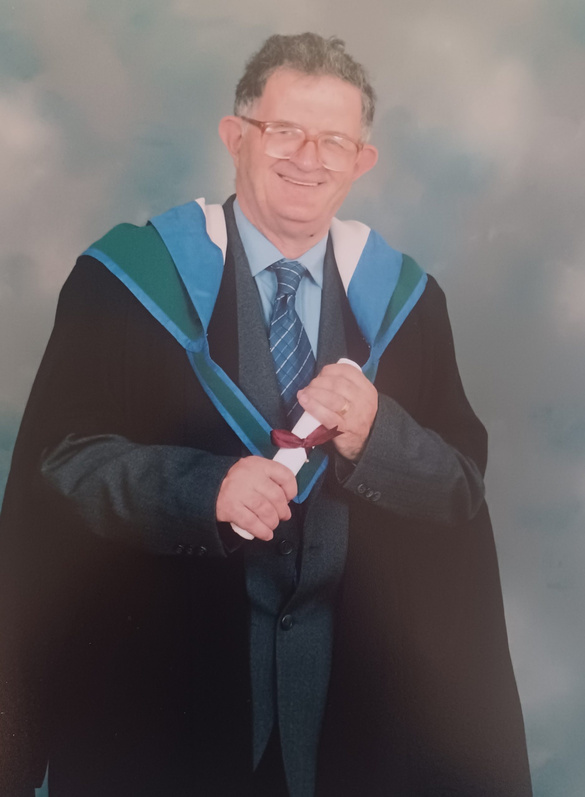 Deuglán Breathnach - Grey's Funeral Home, Templemore, image size:1879x2560